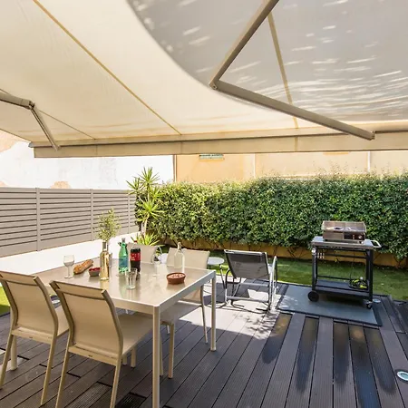 Le Patio - T2 Wonderful - 150m - Clim - Parking Prive - Wifi * לה קיוטאט
